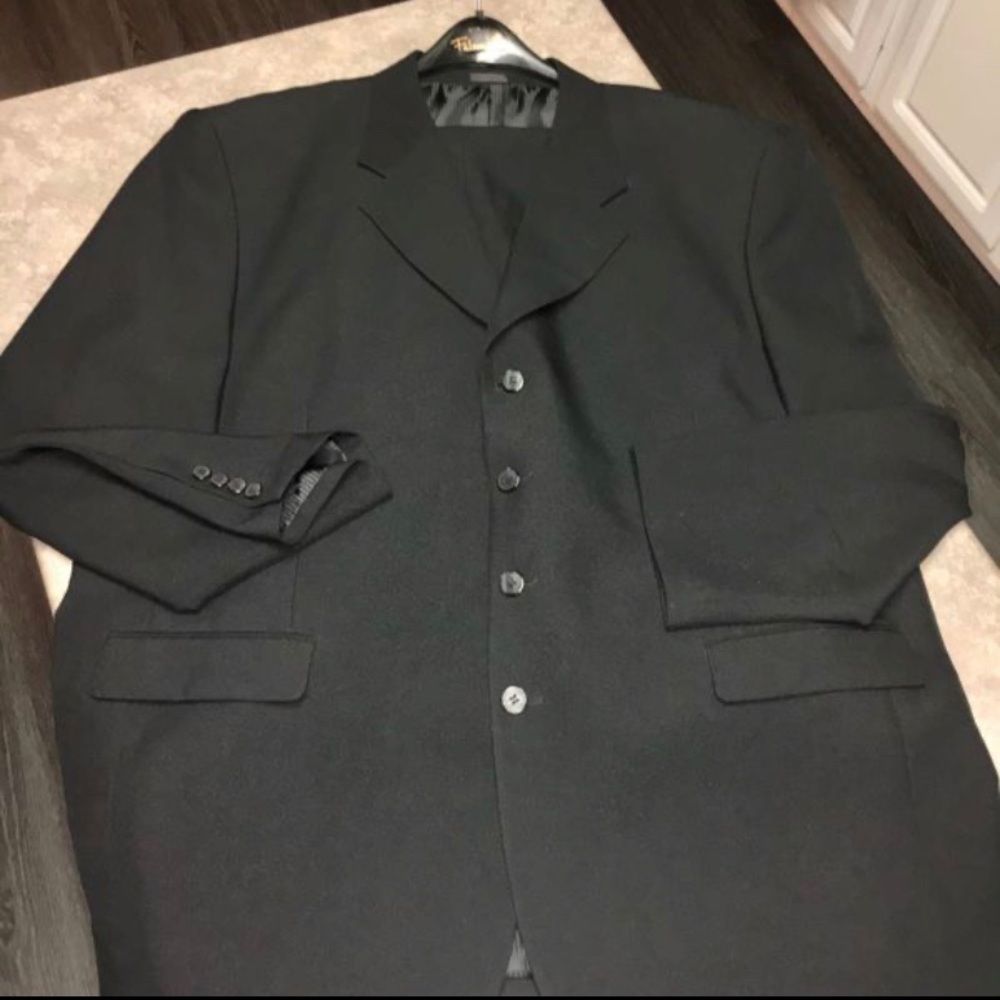 NWOT Men’s Black Suit Size 47R by Falcone